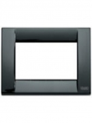 Placca Classica 4M nero: eleganza e stile per una casa moderna.