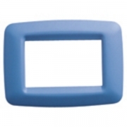 Placca 3P Azzurro Cielo: il tocco di stile perfetto per i tuoi interruttori Playbus Gewiss, codice GW32393. Acquista ora!